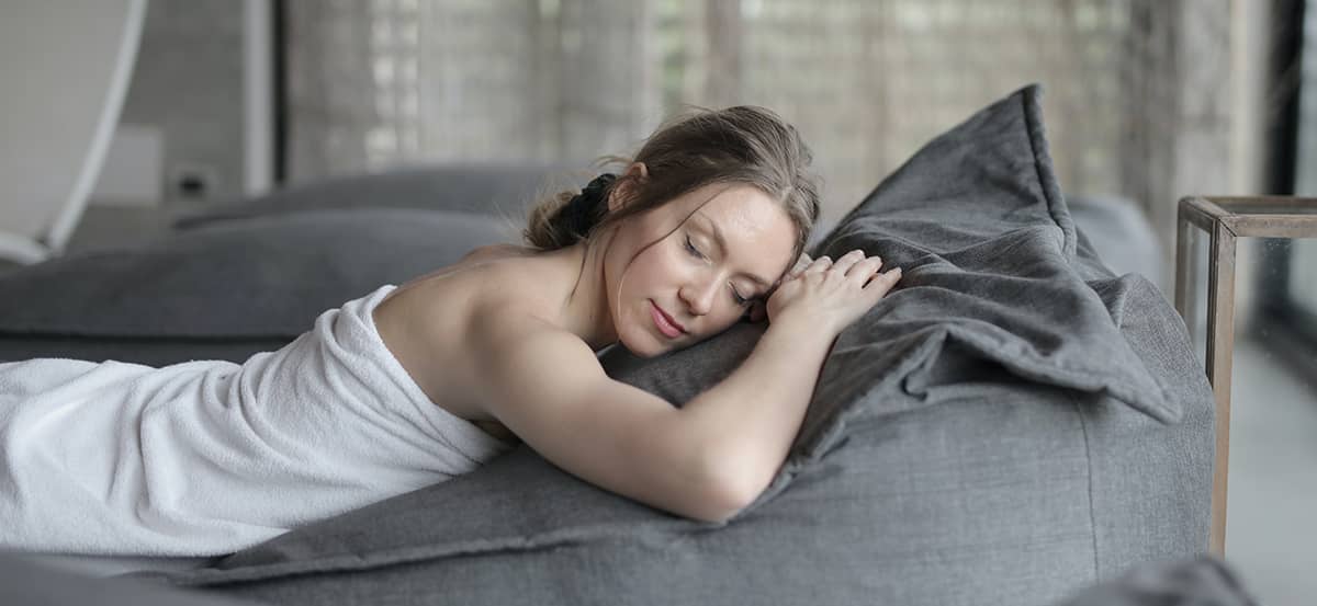 Imbunatatirea calitatii somnului cu ajutorul sesiunilor de Herbalsauna